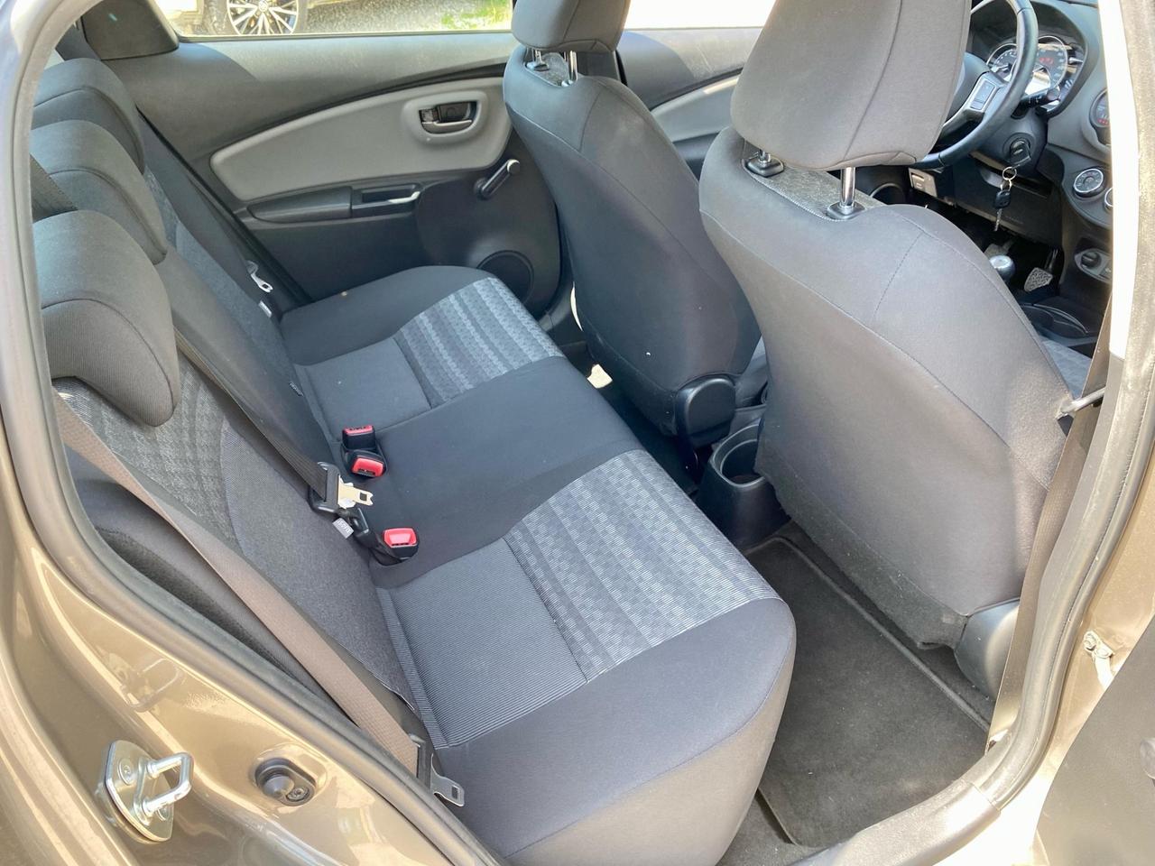 Toyota Yaris 1.0 5 porte