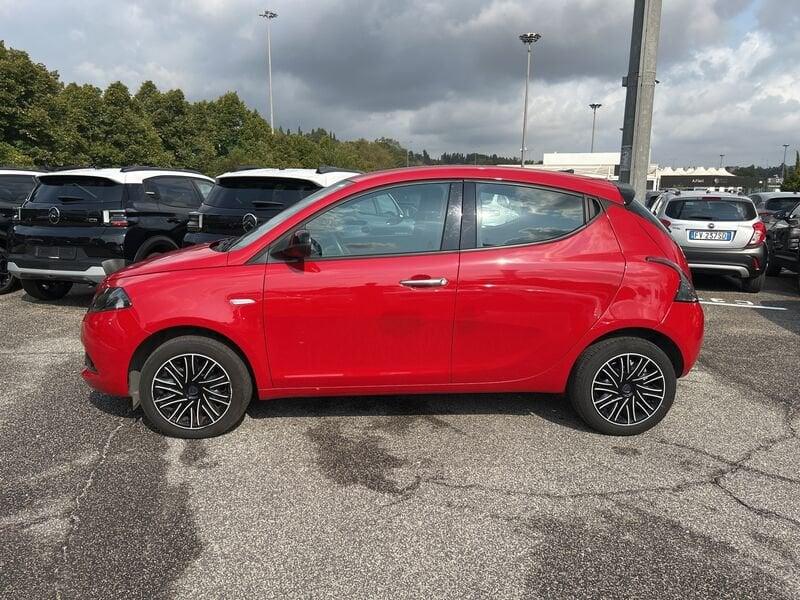 Lancia Ypsilon NUOVA My23 1.0 Firefly 70 CvStart&Stop Hybrid Gold