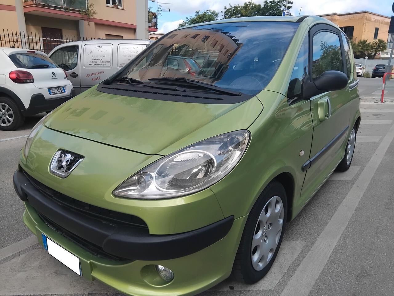 PEUGEOT 1007 TRENDY NEANCHE UN GRAFFIO