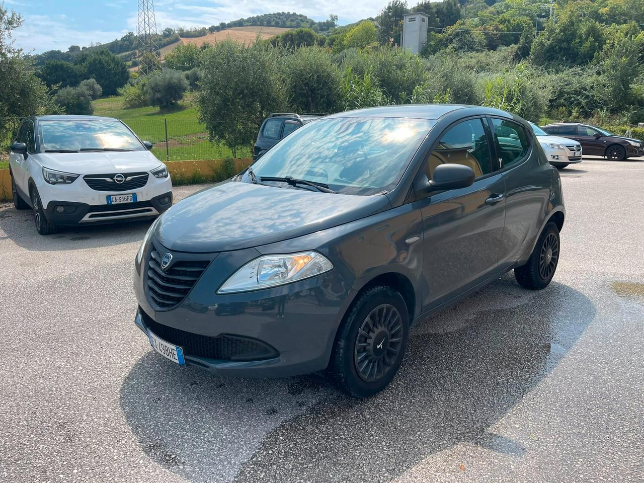 Lancia Ypsilon 0.9 TwinAir 85 CV 5 porte Metano Ecochic Elefantino