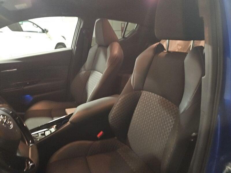 Toyota C-HR C-HR 1.8 Hybrid E-CVT Trend