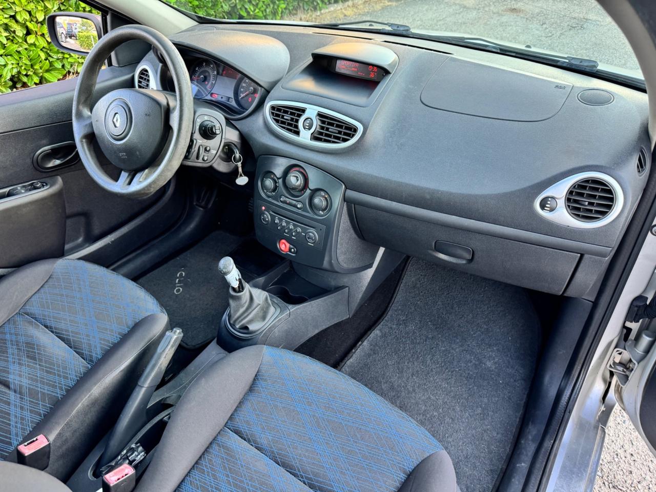 Renault Clio 1.2 16V 5 porte Dynamique