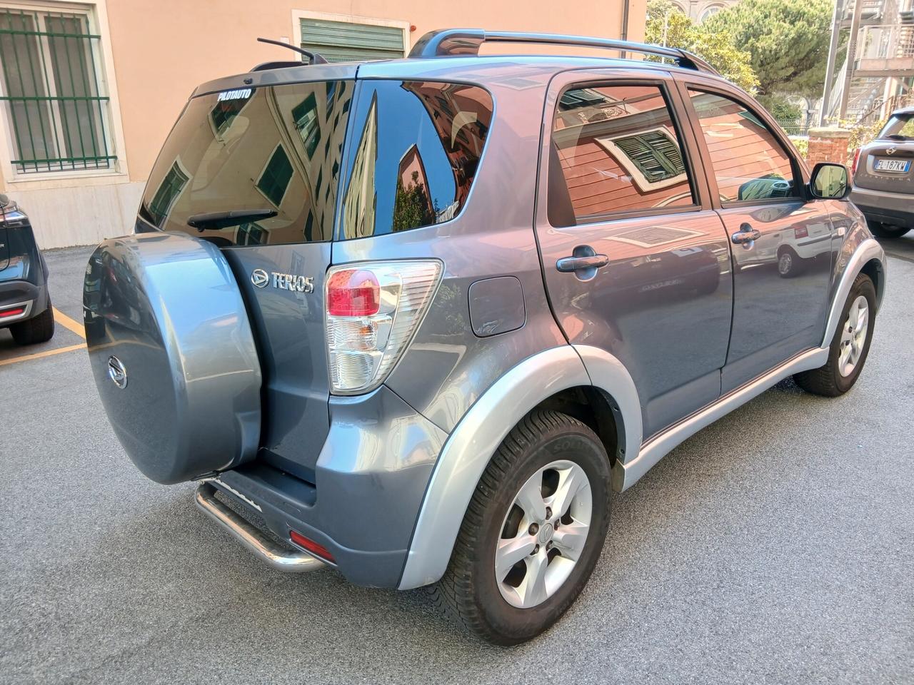 Daihatsu Terios 1.5 4WD Hiro O/F Green Powered