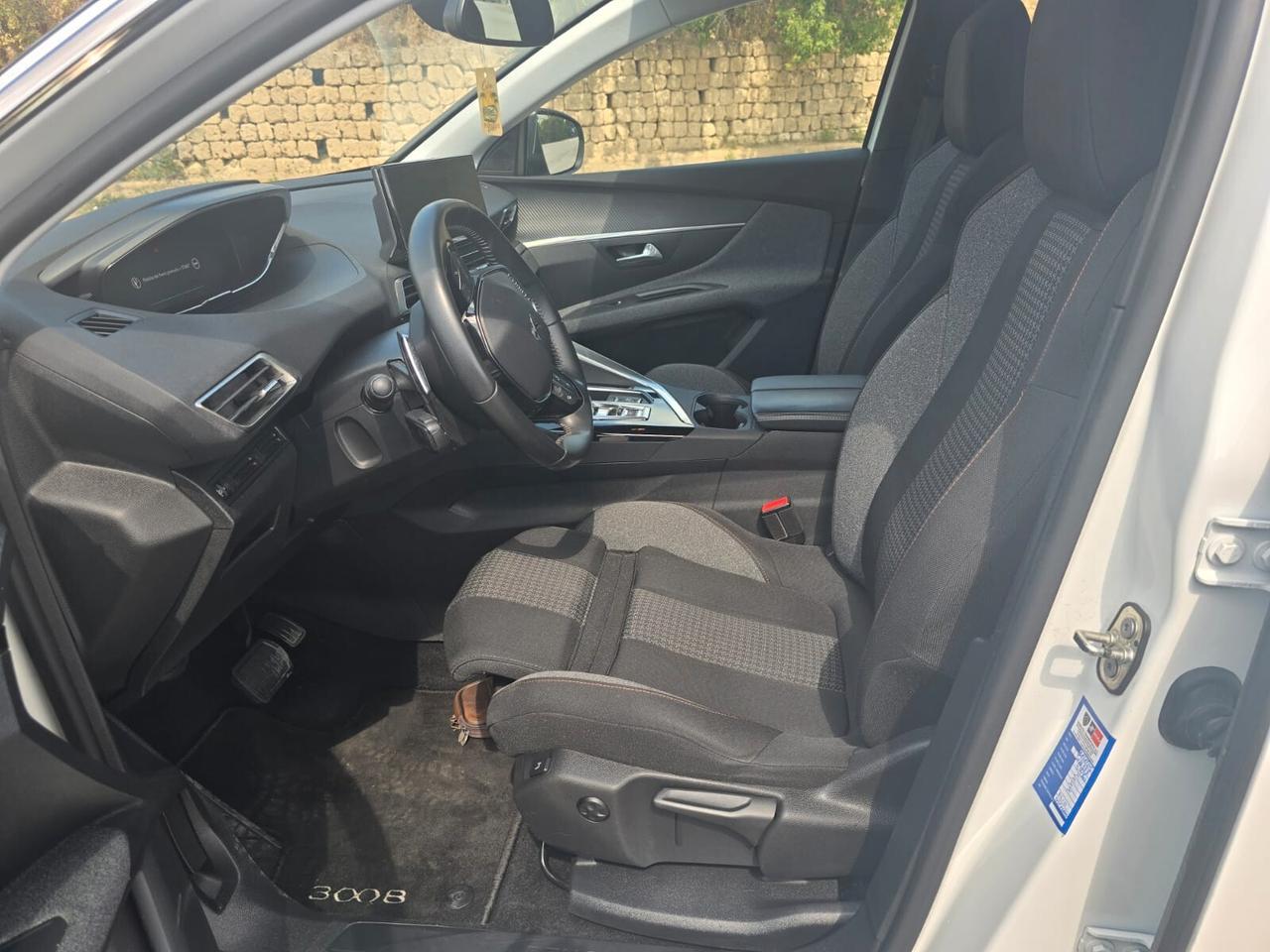 Peugeot 3008 BlueHDi 130 S&S Business