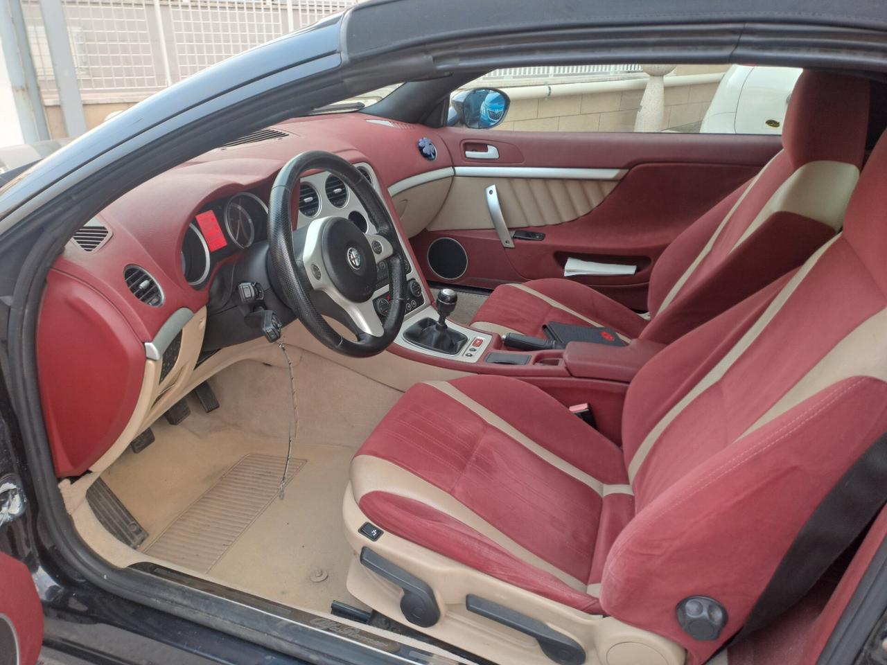 Alfa Romeo Spider 2.4 JTDm 210CV