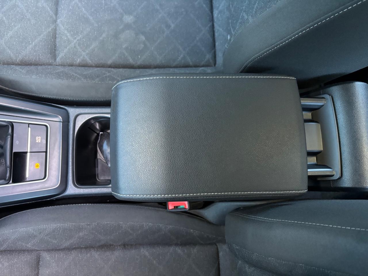 Volkswagen Golf 2.0 TDI 115 CV SCR Life - 09/2022