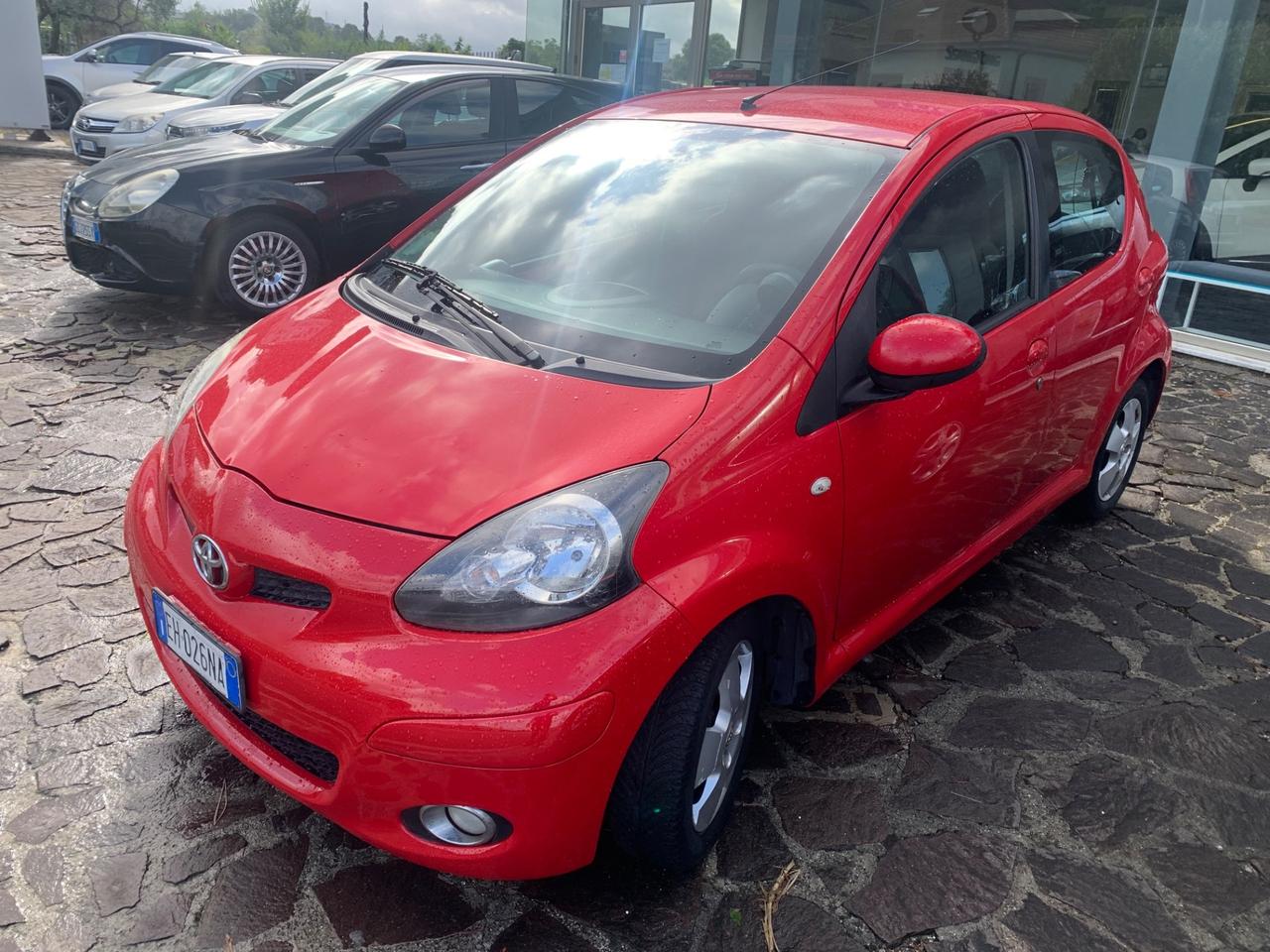 Toyota Aygo 1.0 12V VVT-i 5 porte Sol Connect MMT Deep Ocean