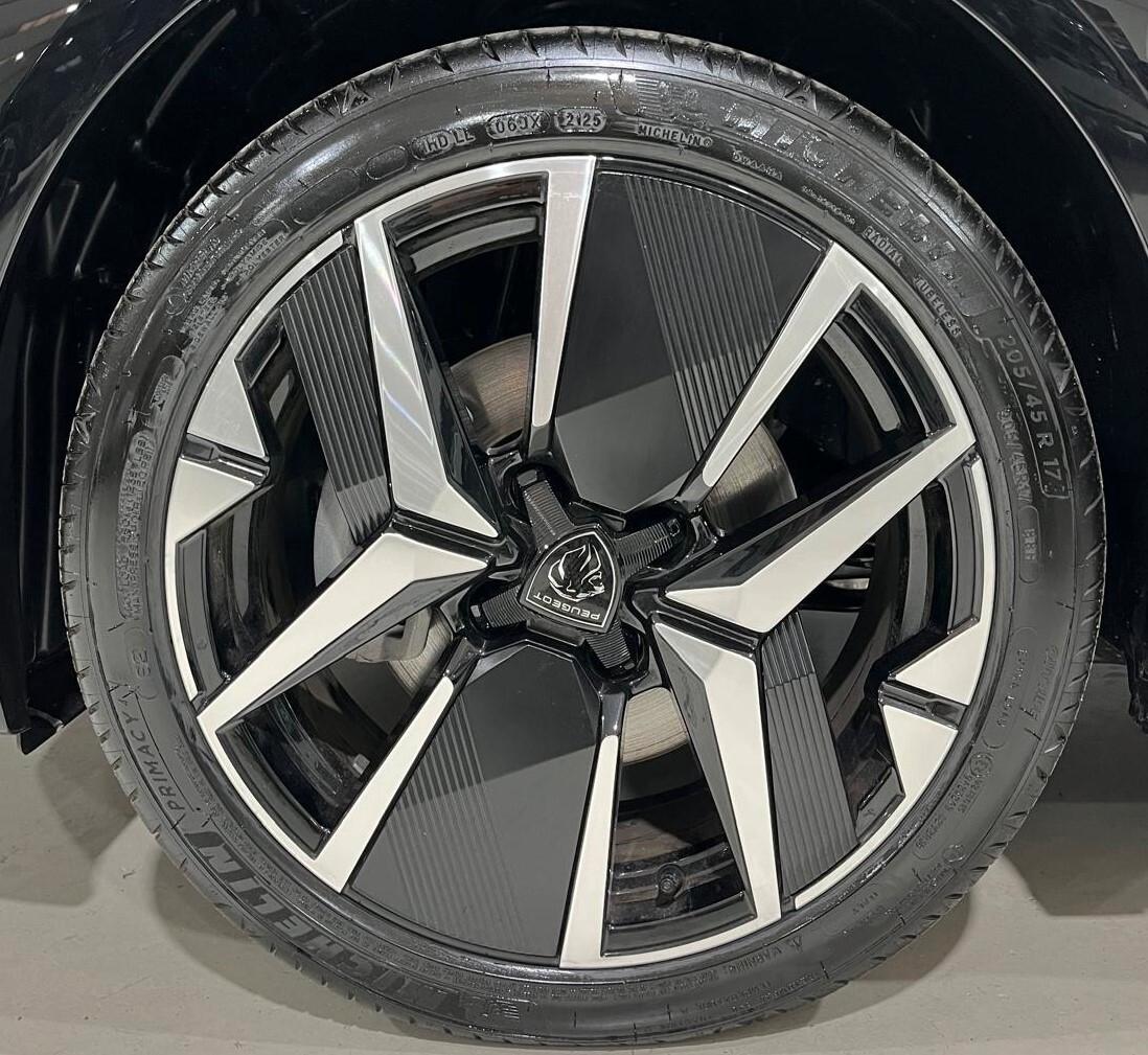 Peugeot 208 Hybrid 110 e-DCS6 GT