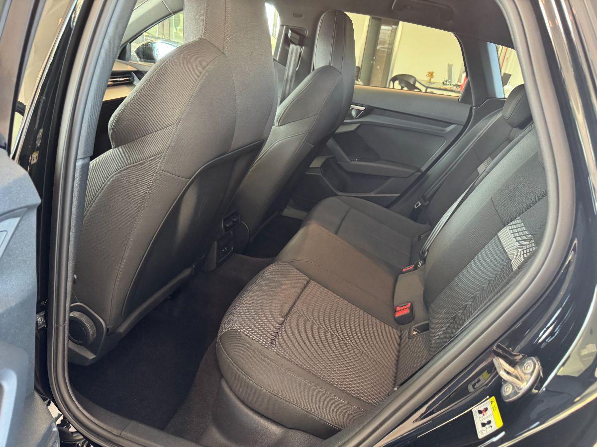 AUDI A3 Sportback SPB 2.0TDI S-tronic Edition One Black