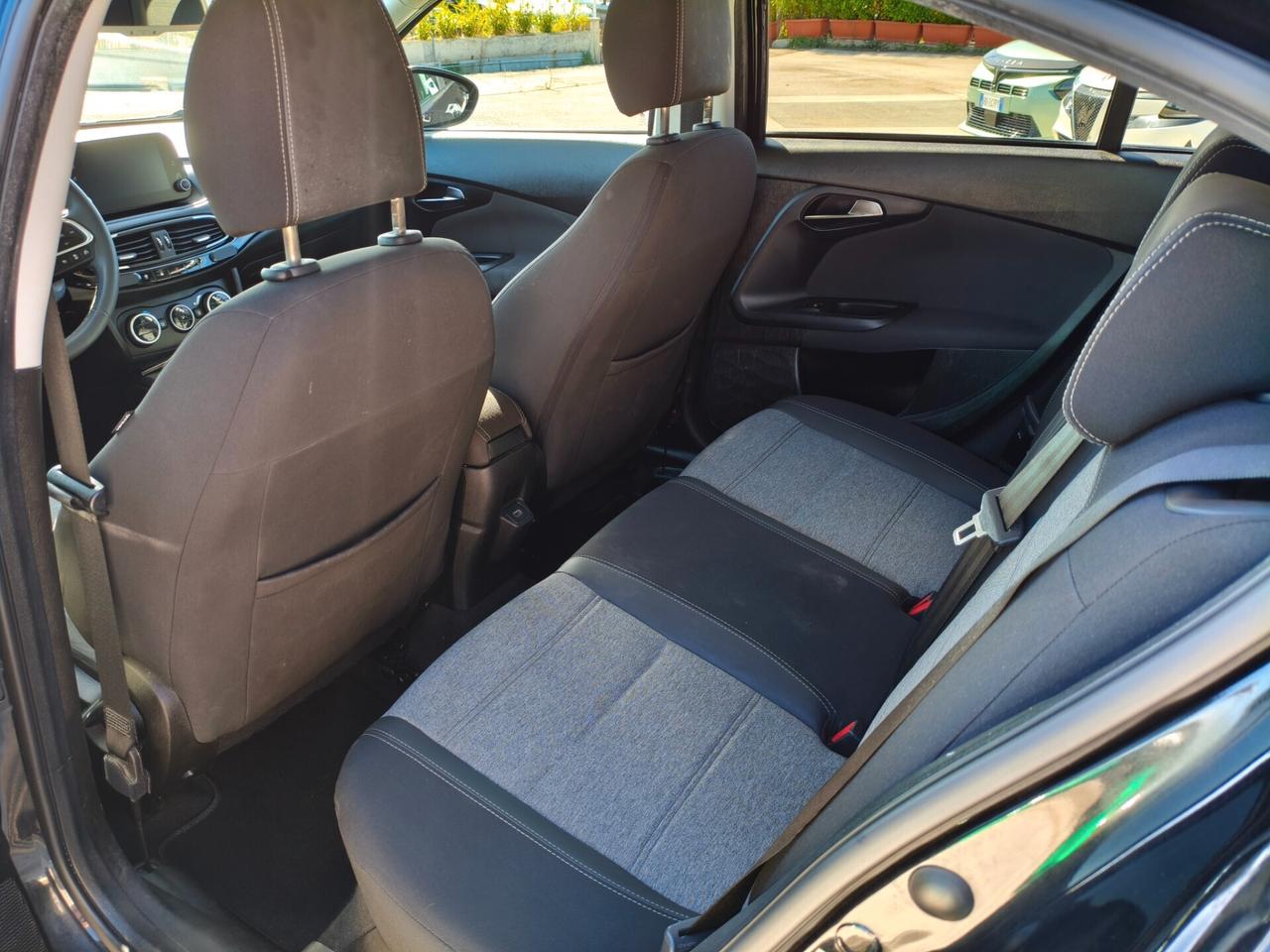 Fiat Tipo 1.6 Mjt 5 porte Cross