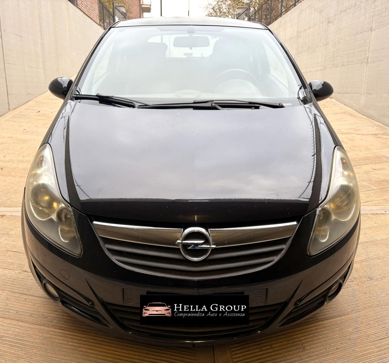 Opel Corsa 1.2 3 porte Club