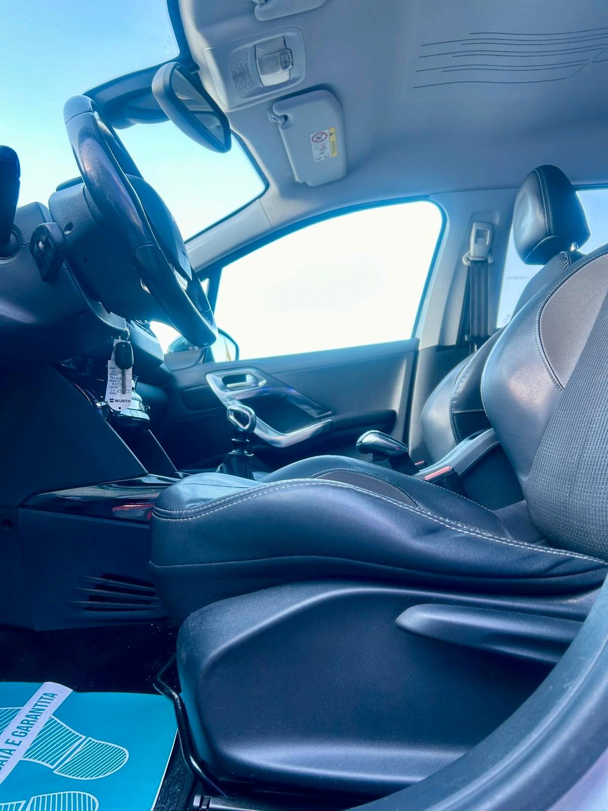 Peugeot 2008 BlueHDi 120 S&S Allure