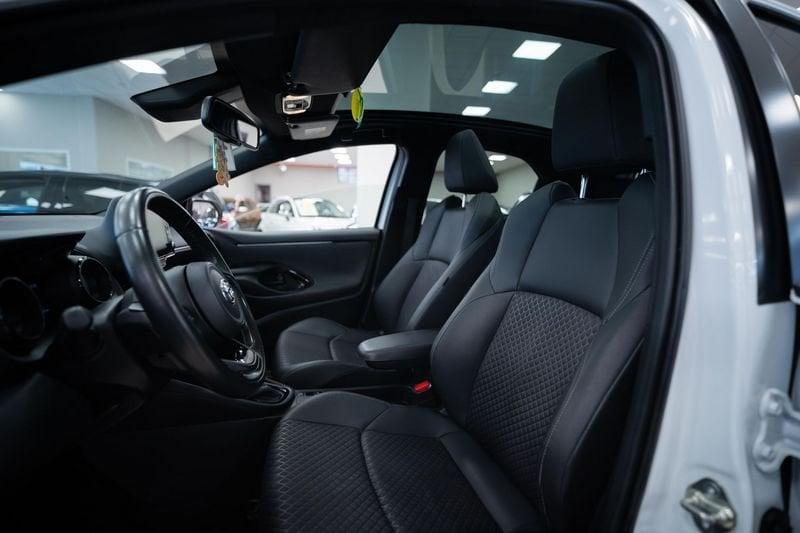 Toyota Yaris 1.5h Lounge