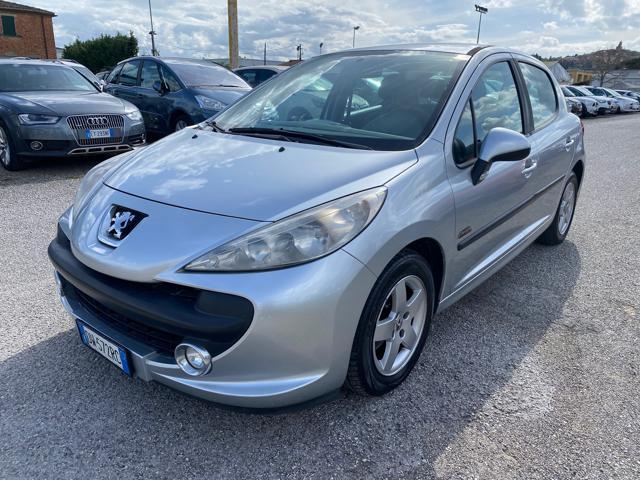 PEUGEOT 207 1.4 HDi 70CV 5p. X Line NEOPATENTATI