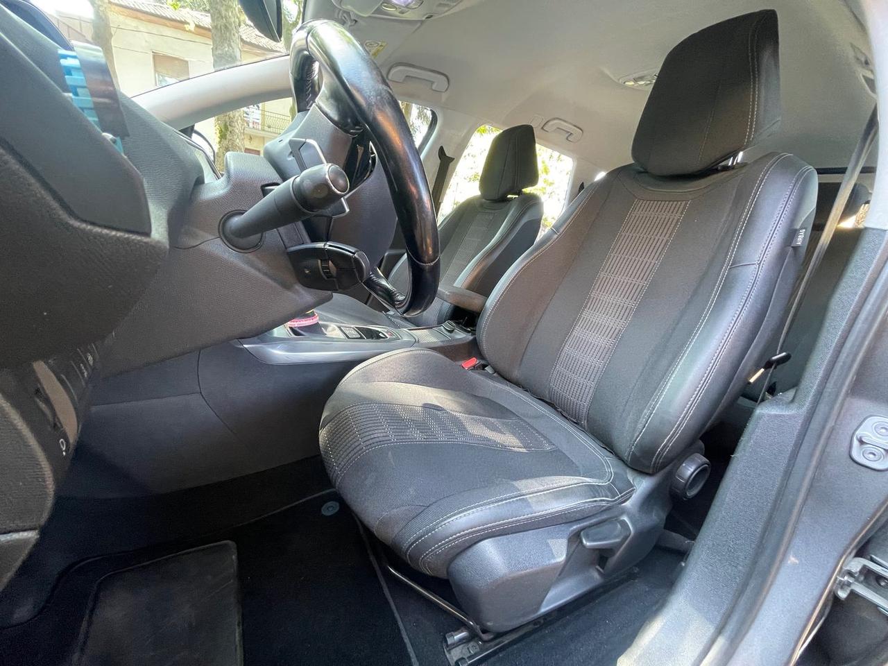 Peugeot 308 Allure 1.5 Blue HDI 130