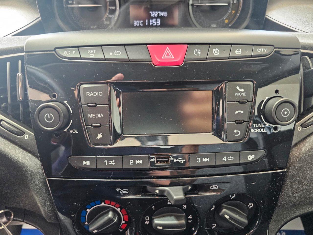 Lancia Ypsilon 1.0 firefly hybrid Silver s&s 70cv 5p.ti