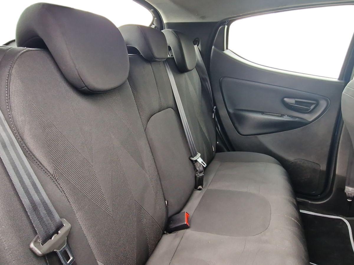 LANCIA YPSILON 1.2 B/GPL ECOCHIC GOLD