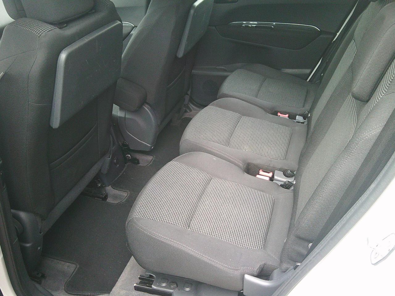 Peugeot 5008 1.6 HDi 112CV Business