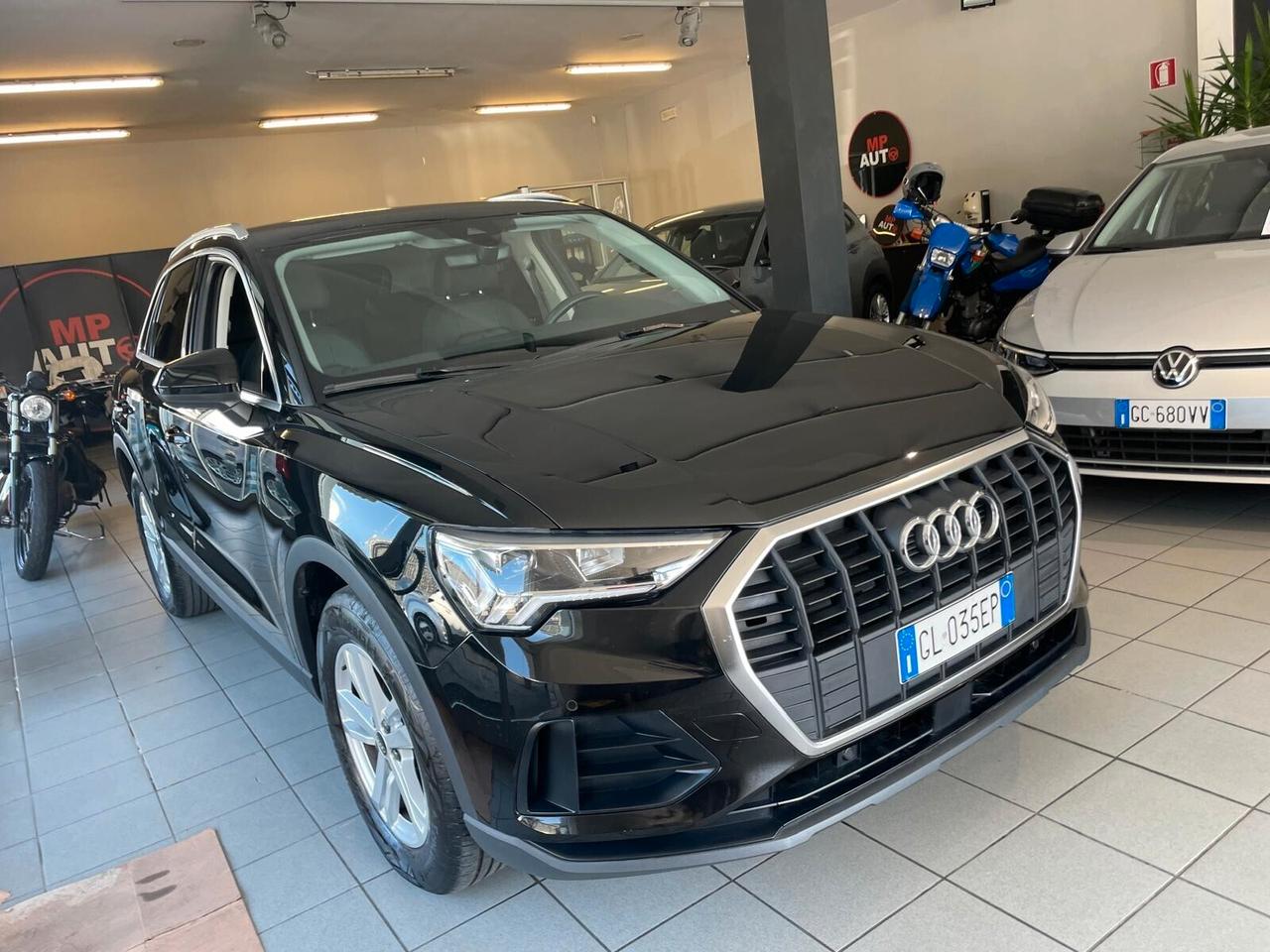 Audi Q3 40 TDI quattro S tronic Business Advanced