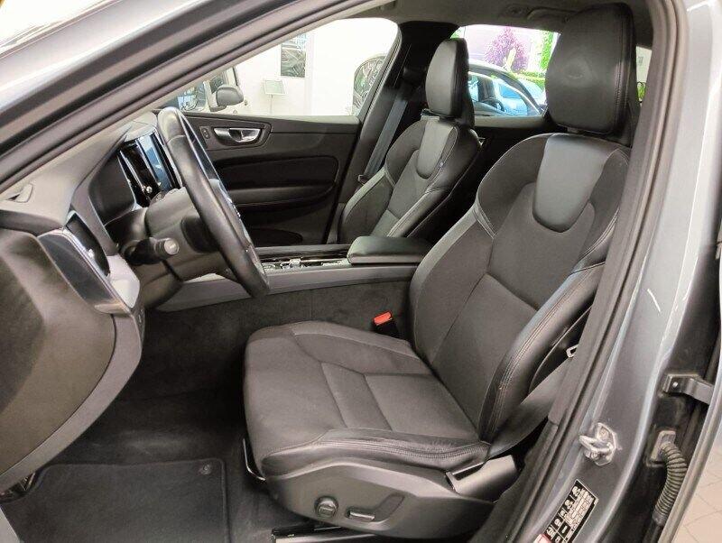 Volvo XC60 XC60 B4 (d) AWD Geartronic Business Plus