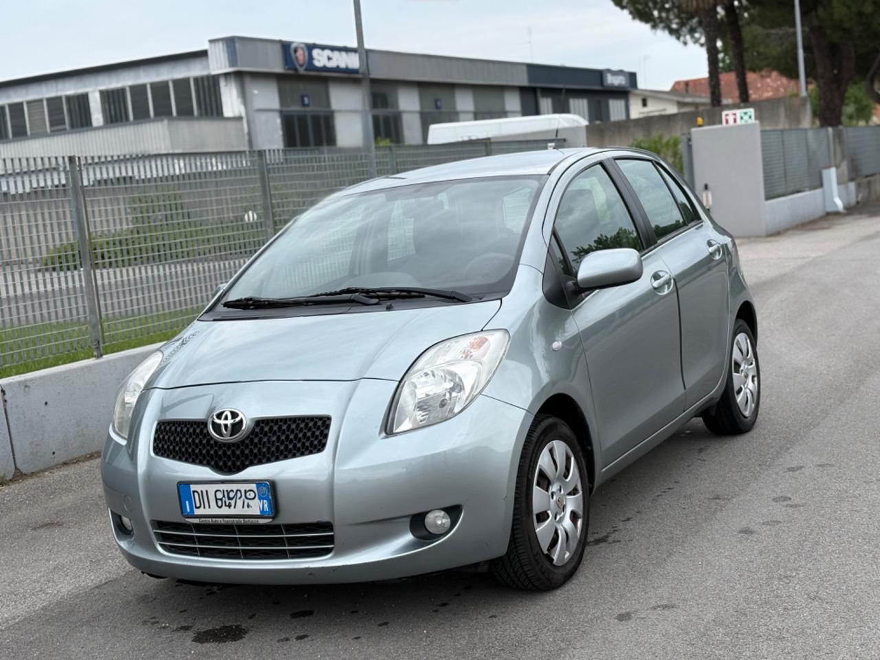 Toyota Yaris 1.0 5 porte 2007 Ok per neopatentati