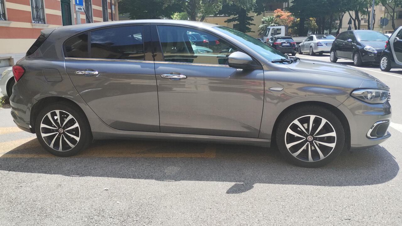 Fiat Tipo 1.6 Mjt S&S 5 porte Lounge NEOPATENTATI