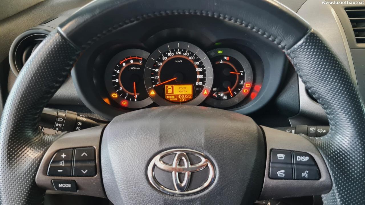 Toyota RAV 4 RAV4 Crossover 2.2 D-4D 150 CV DPF Exclusive