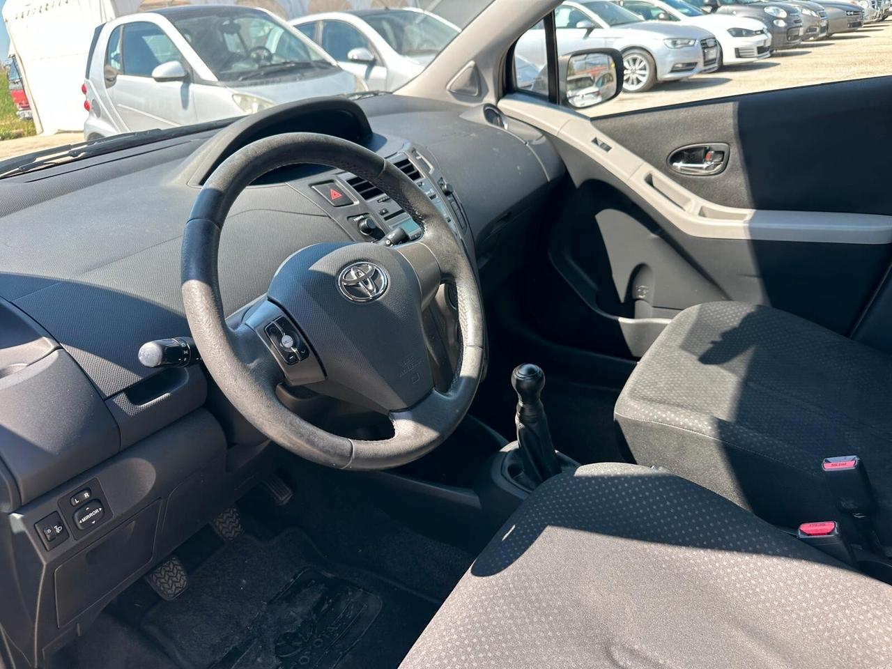 Toyota Yaris 1.0 Benzina