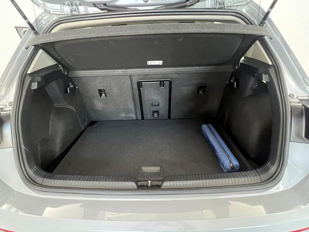 VOLKSWAGEN Golf VIII 2020 Golf 1.0 etsi evo Life 110cv dsg