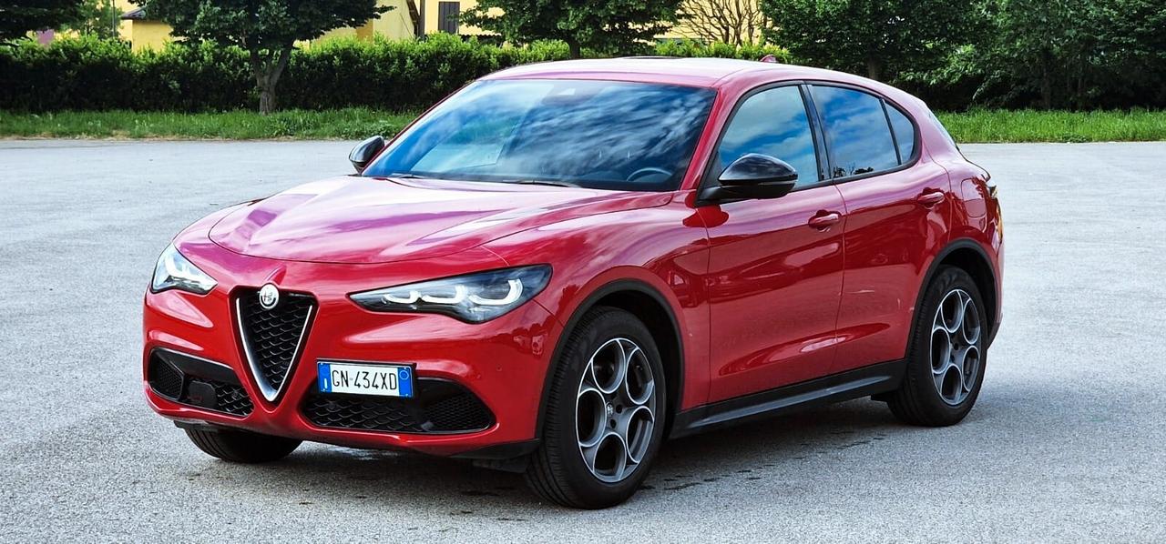 Alfa Romeo Stelvio 2.2 Turbodiesel 160 CV AT8 RWD Super