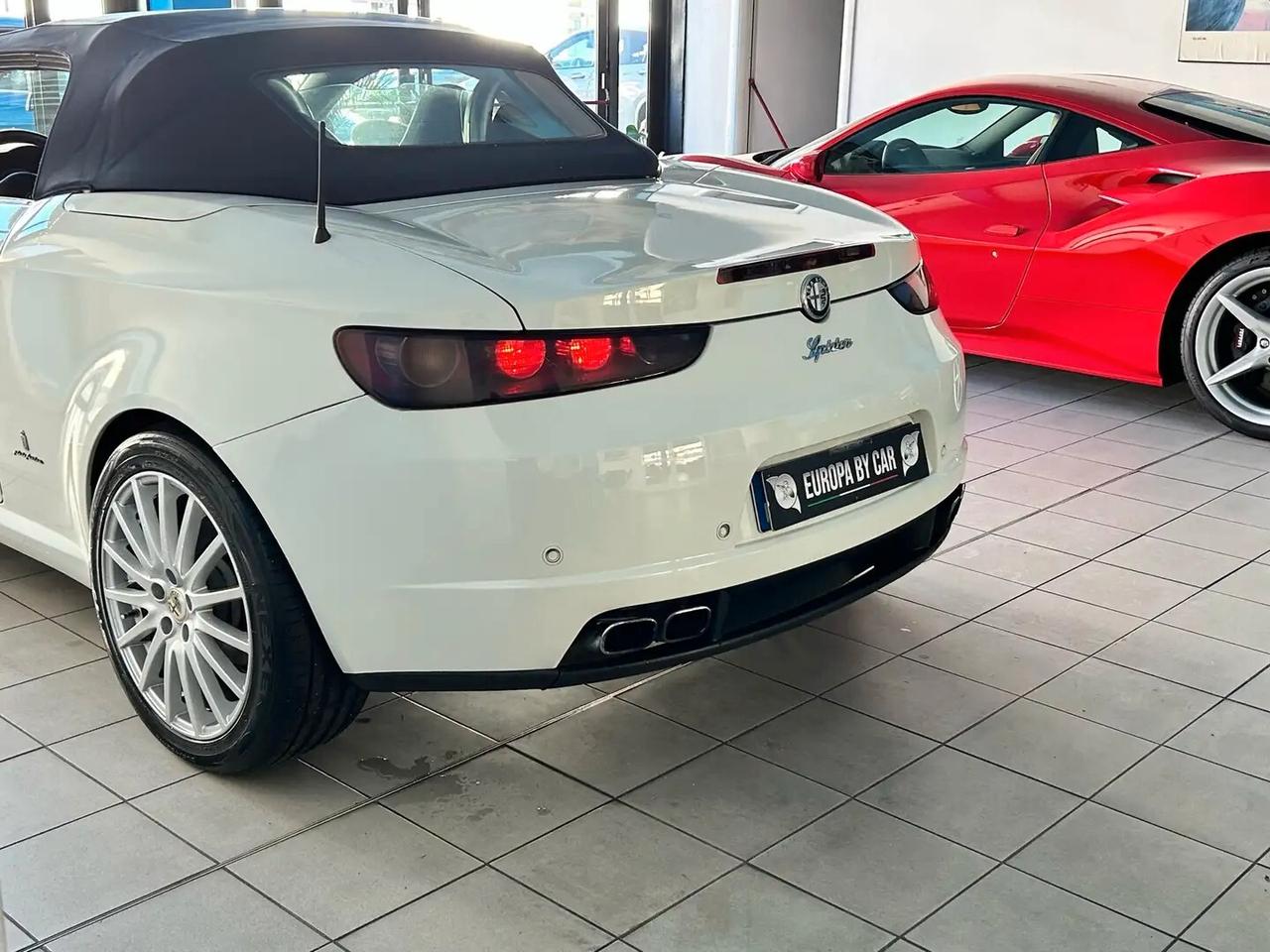 Alfa Romeo Spider 2.4 JTDm 200CV Q-Tronic