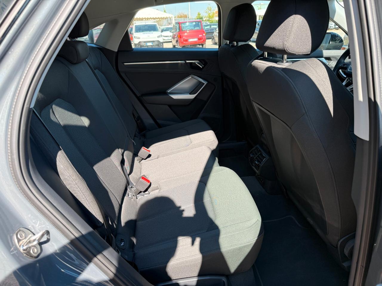 Audi Q3 35 TDI S tronic Business Advanced