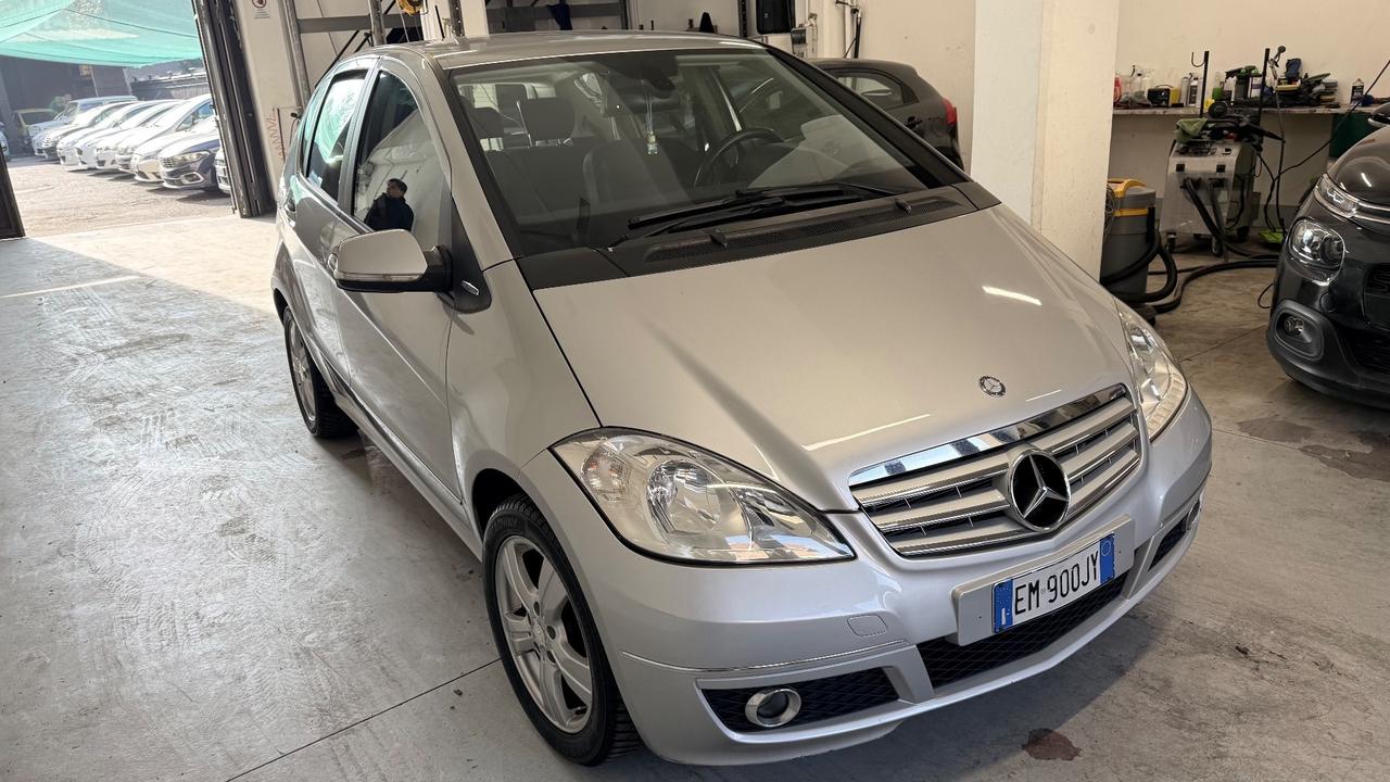 Mercedes-benz A 160 BlueEFFICIENCY Coupé Avantgarde