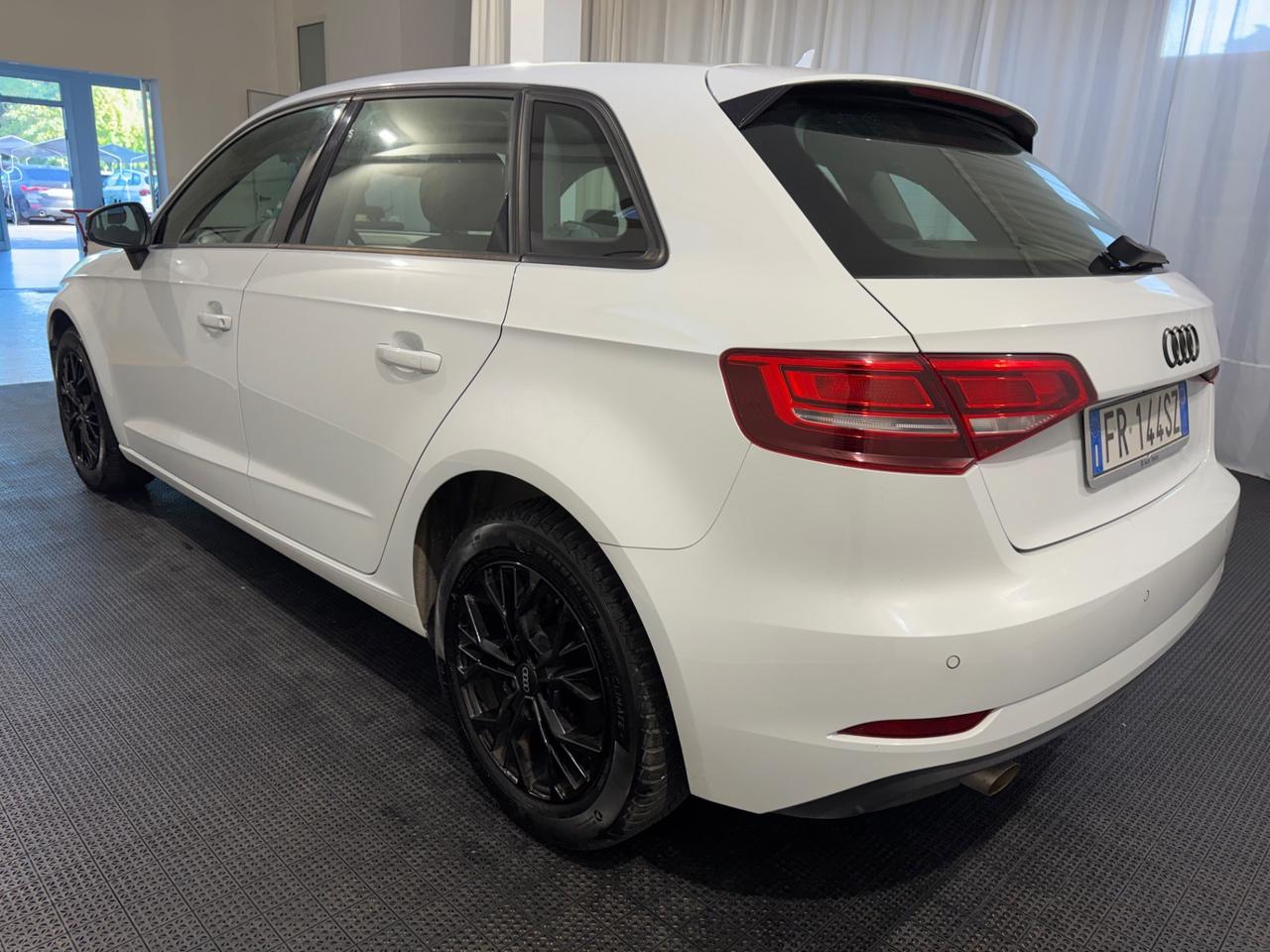 Audi A3 SPB 1.6 TDI 116 CV S tronic Business NEOPATENTATI!!