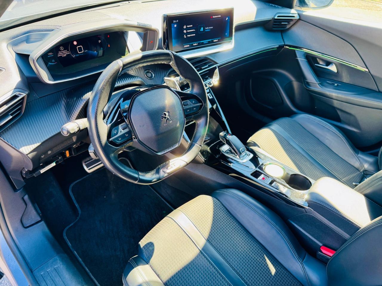 Peugeot 2008 BlueHDi 130 CV GT Line
