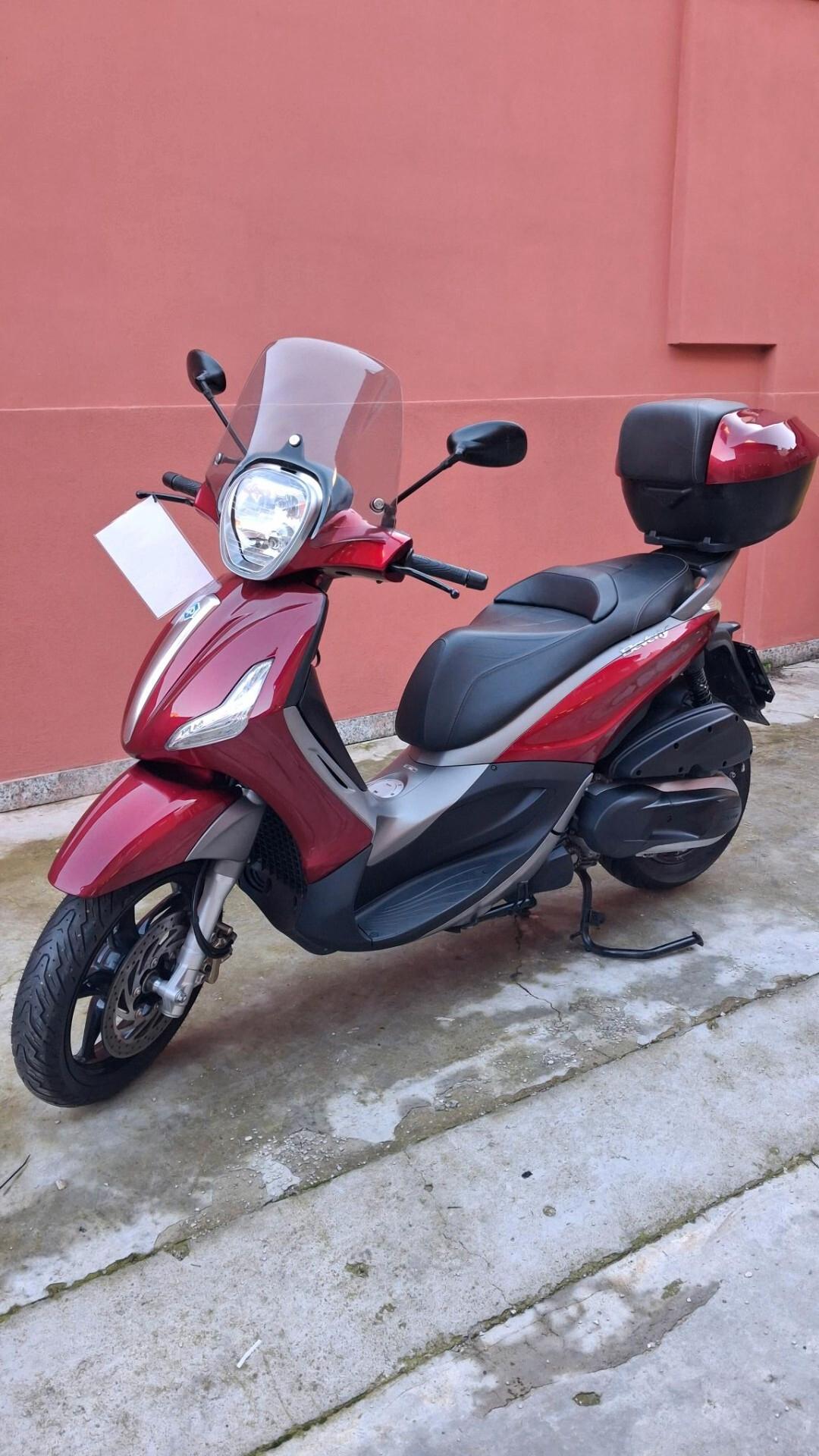 Piaggio Beverly 350