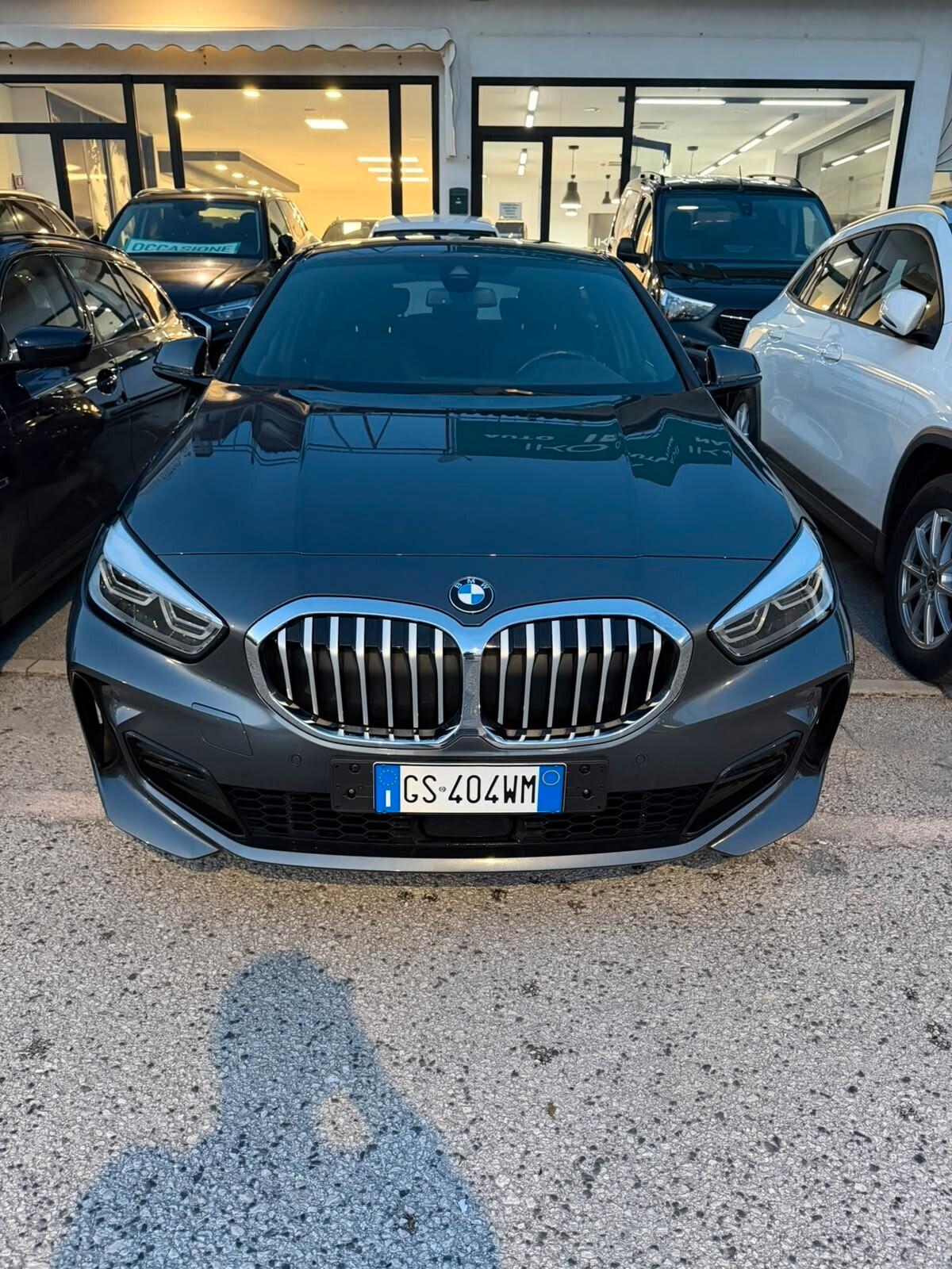 Bmw 118 118i 5p. Business Advantage