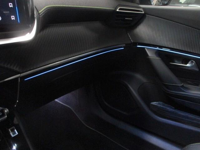 Peugeot 2008 Hybrid 145 e-DCS6 GT