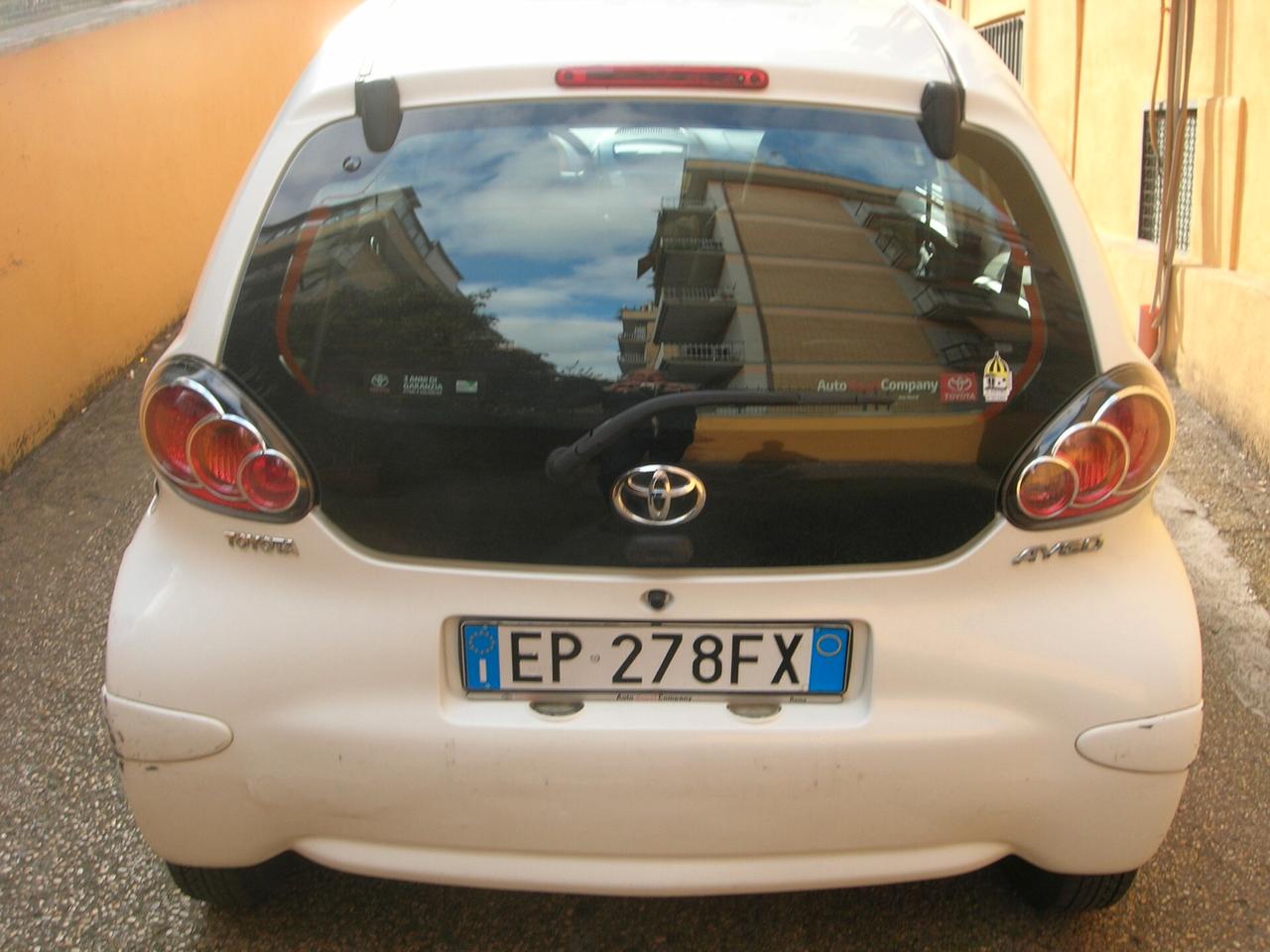 Toyota Aygo 1.0 12V VVT-i 5 porte Active Connect
