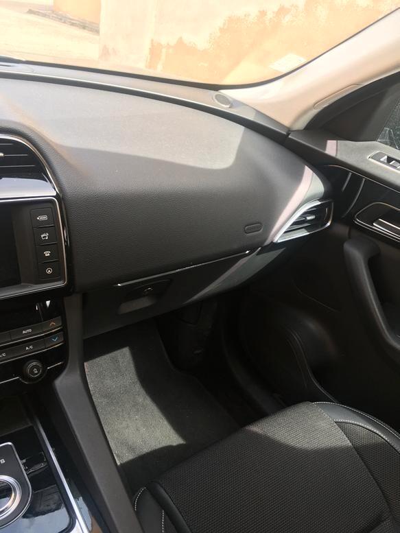 Jaguar F-Pace 2.0 D 180 CV AWD R-Sport