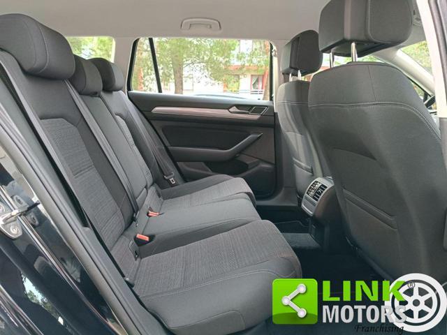 VOLKSWAGEN Passat Variant 2.0 TDI SCR EVO DSG Executive