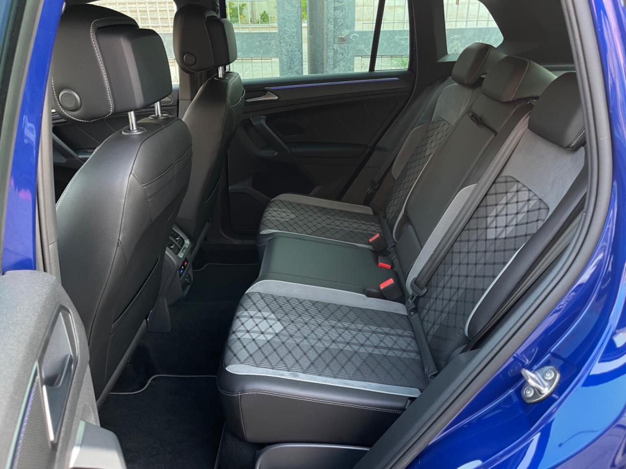 VOLKSWAGEN TIGUAN 2.0 TDI R-Line HARMAN/KARDON 2021