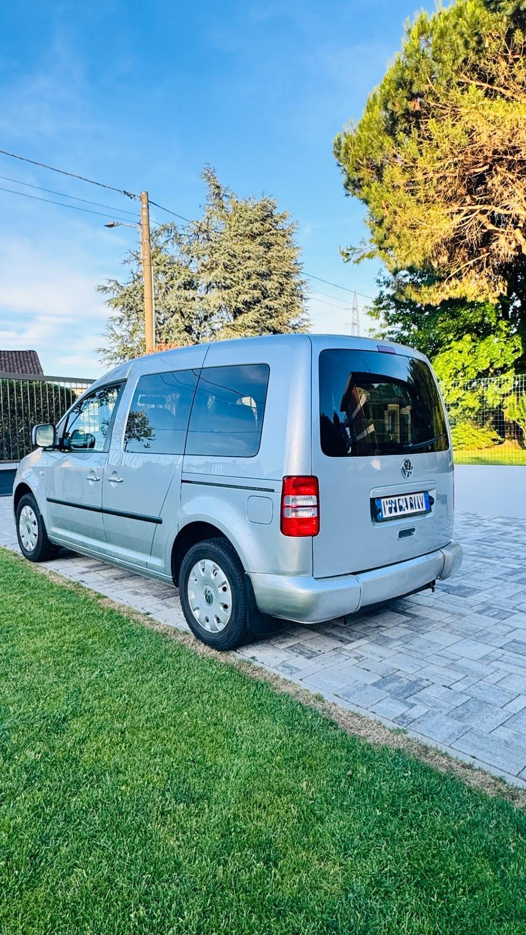 Volkswagen Caddy 1.6 TDI trasporto e guida Disabili