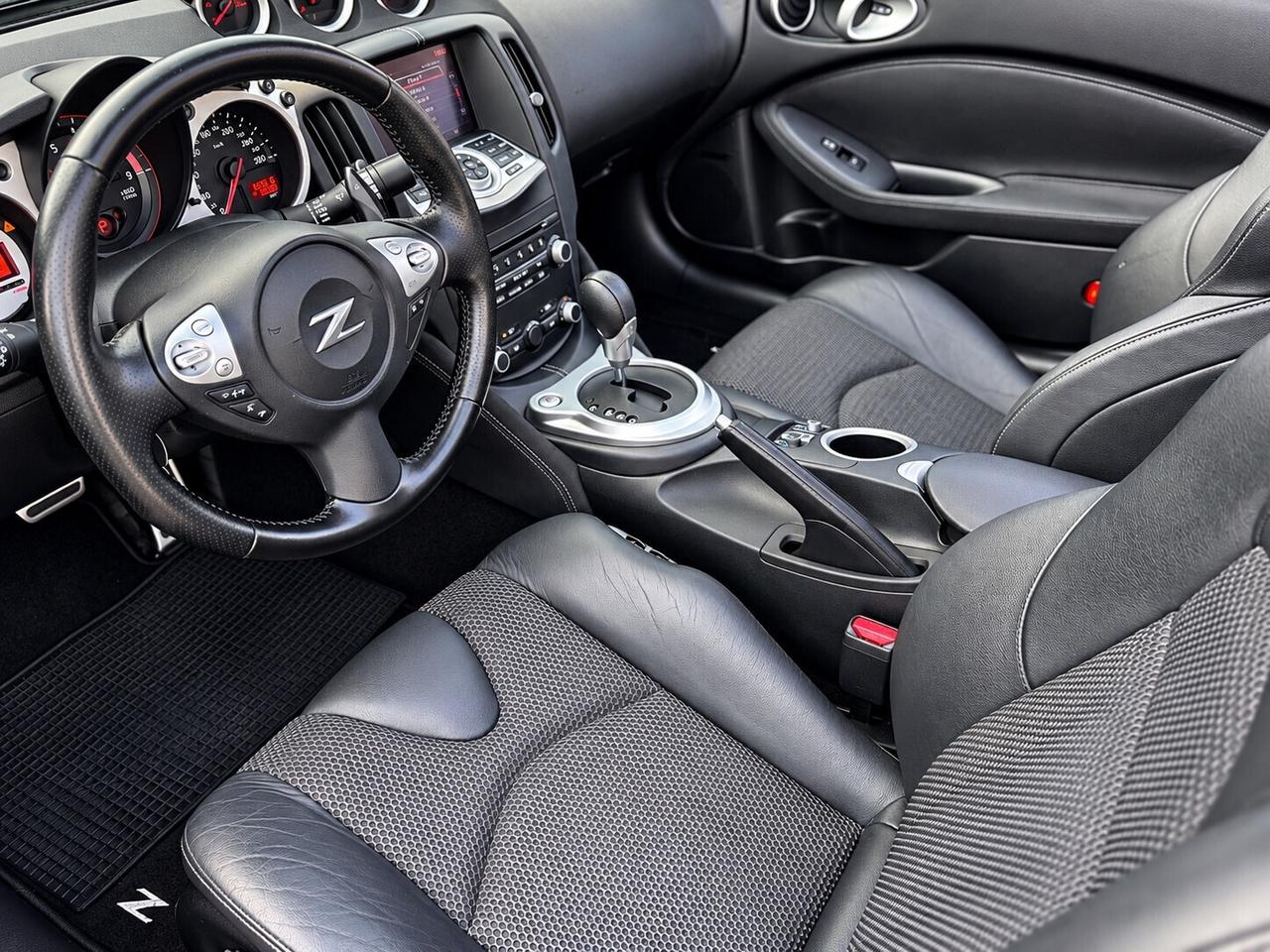 Nissan Z 370Z Roadster 3.7 V6 Lev 2