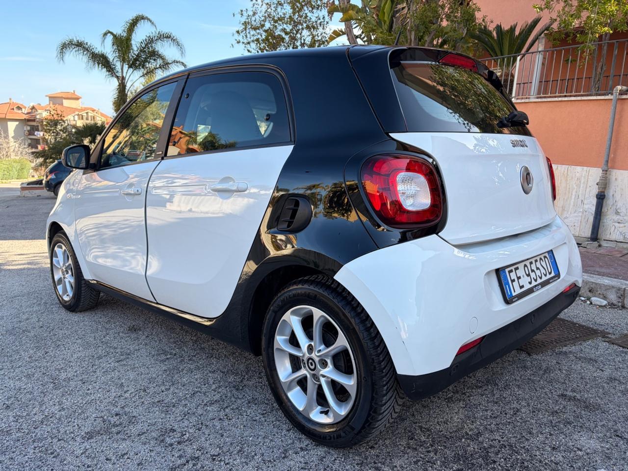 Smart ForFour 1.0 passion unico proprietario !!!