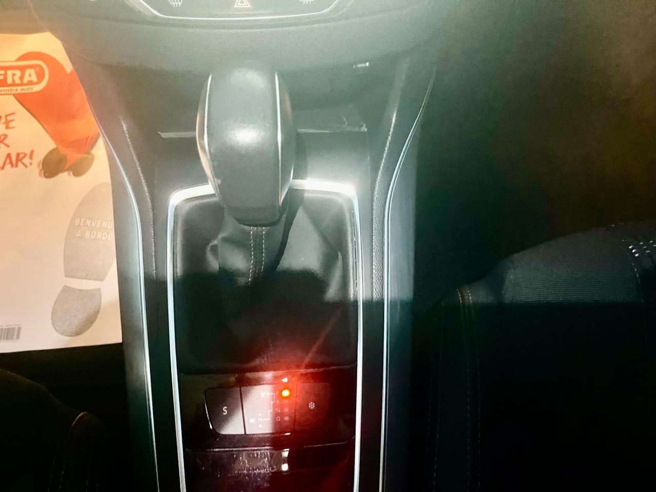PEUGEOT 308 1.6 HDI 120CV BERLINA FULL LED MY18