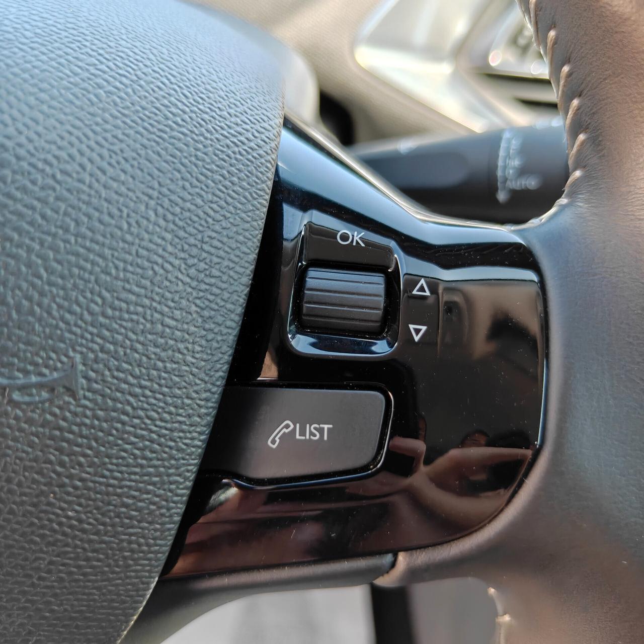 Peugeot 308 1.5 Bluehdi 130 Cv Active