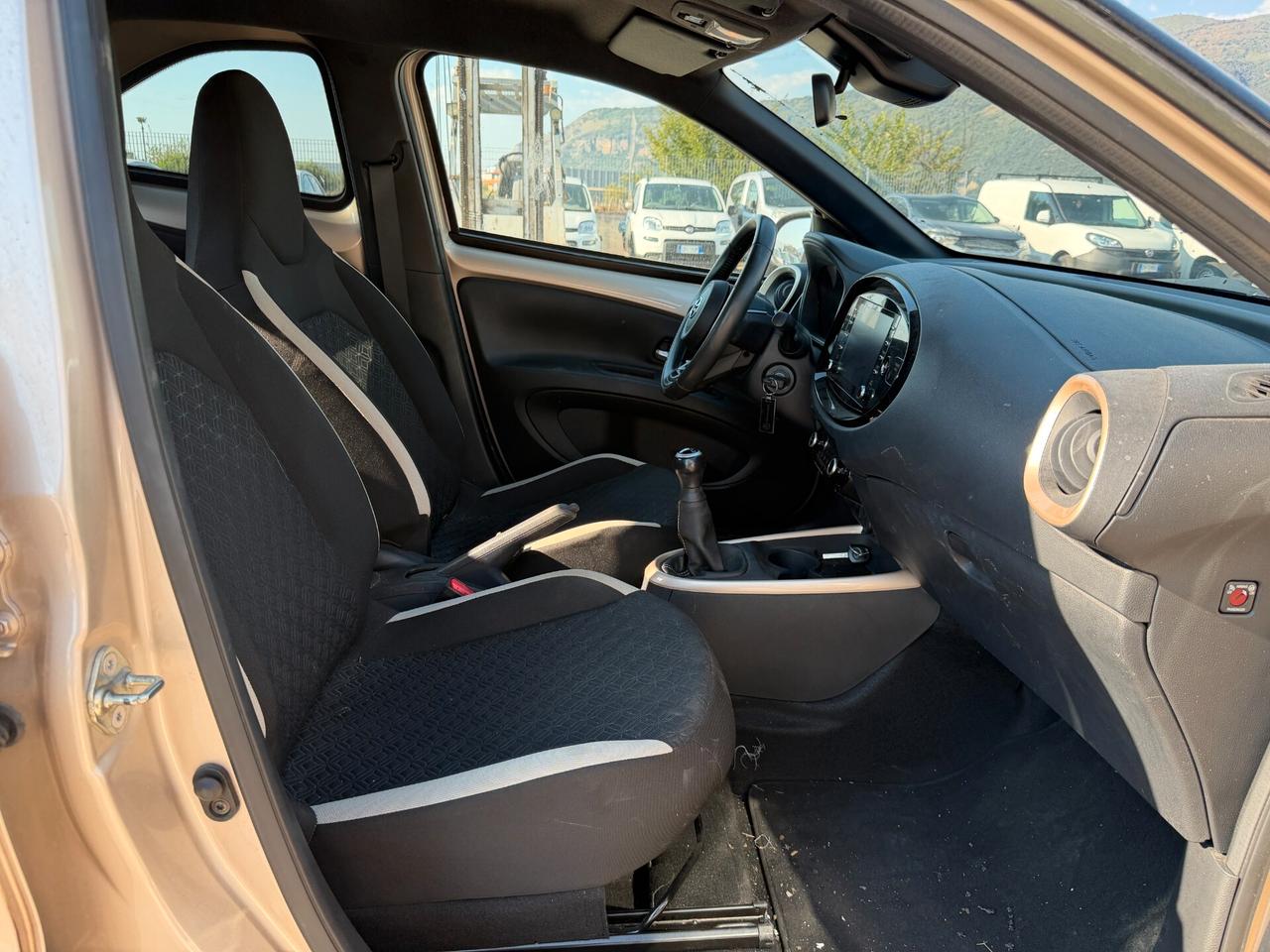 TOYOTA AYGO X 2023 1.0 BENZINA 72 CV *AIRB OK