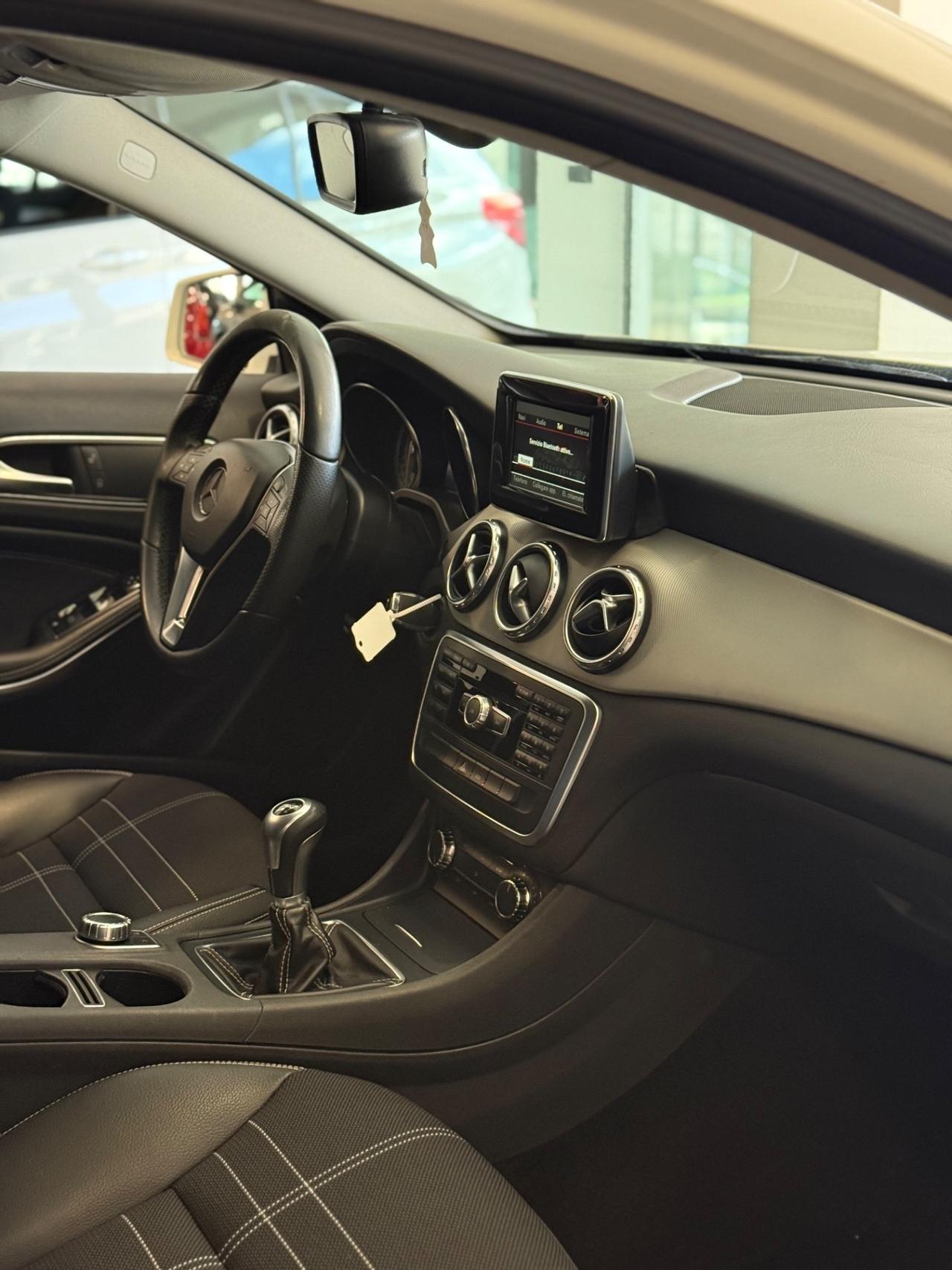 Mercedes-benz GLA 200 d Sport