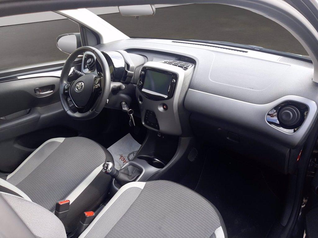 TOYOTA Aygo 5p 1.0 x-play m-mt 72cv del 2021